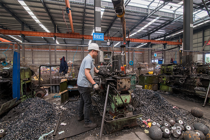 河北网架配件-螺栓球加工车间